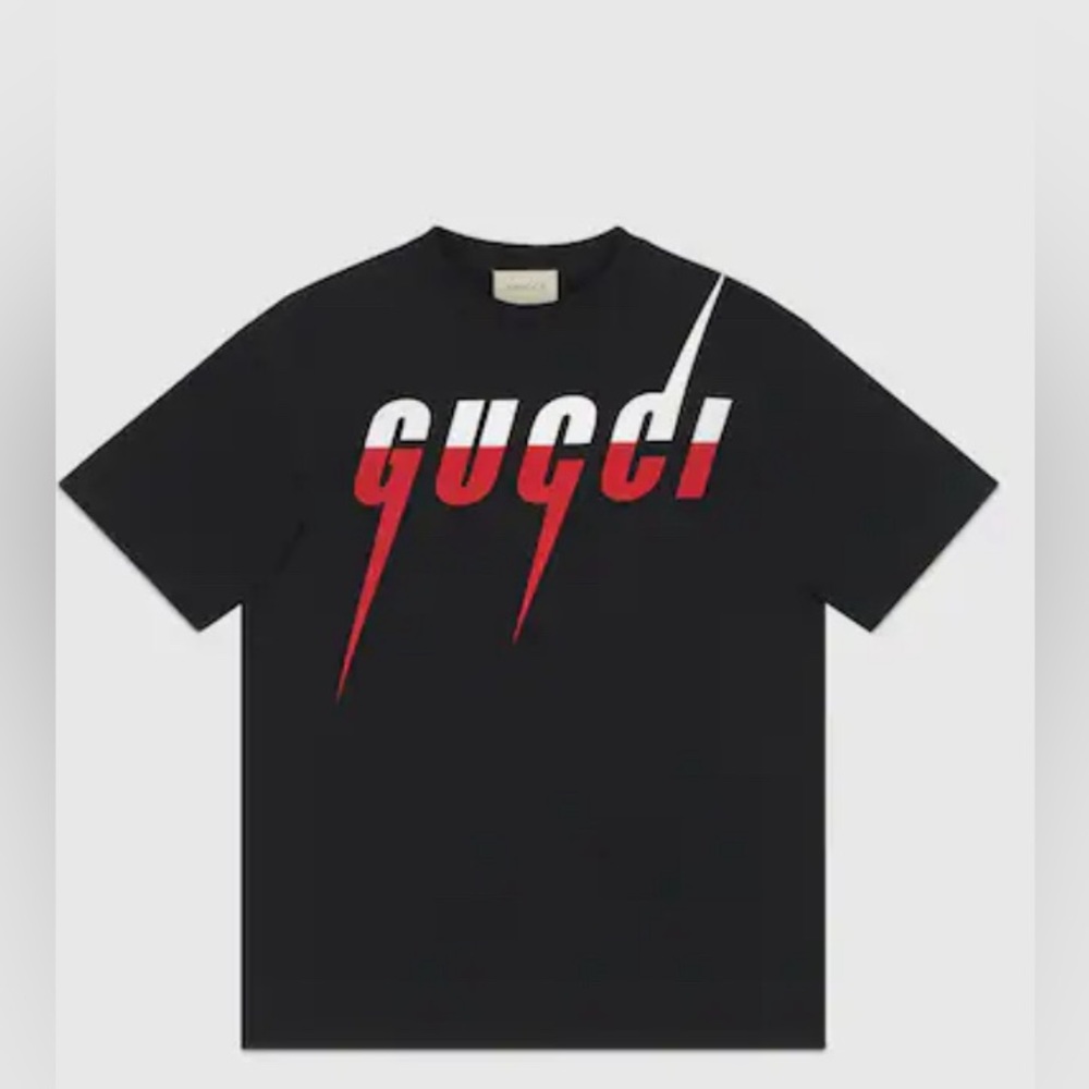 Gucci blade T-shirt (size large)